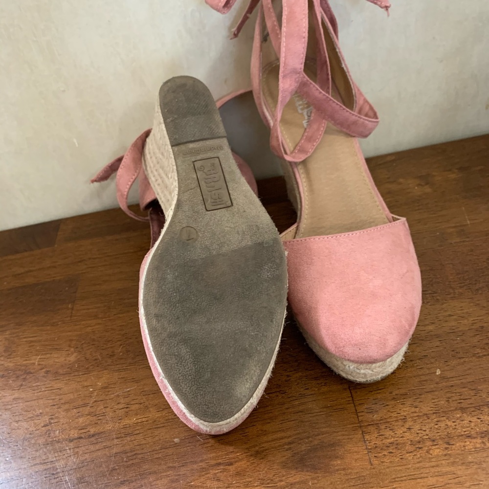 Pink wedges - Picture 3 of 3